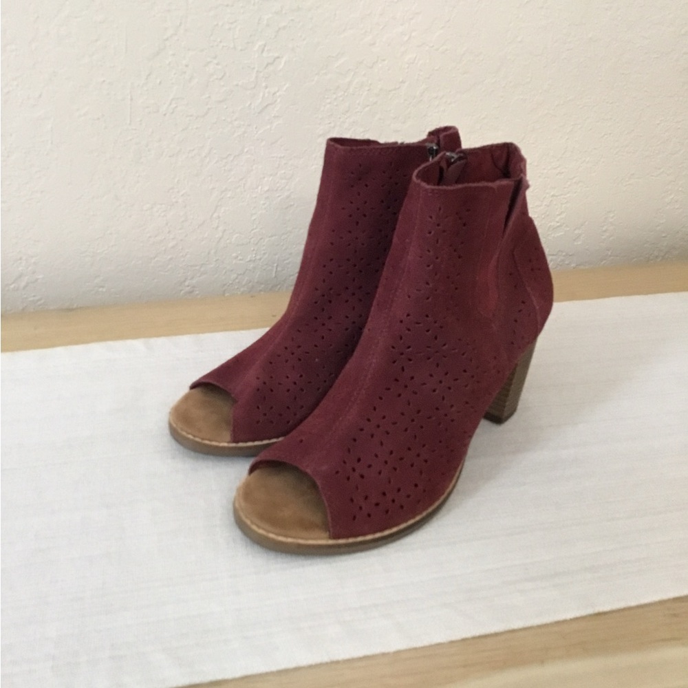Toms Suede Majorca Open Toe Perforated Heeled Booties Womens 8